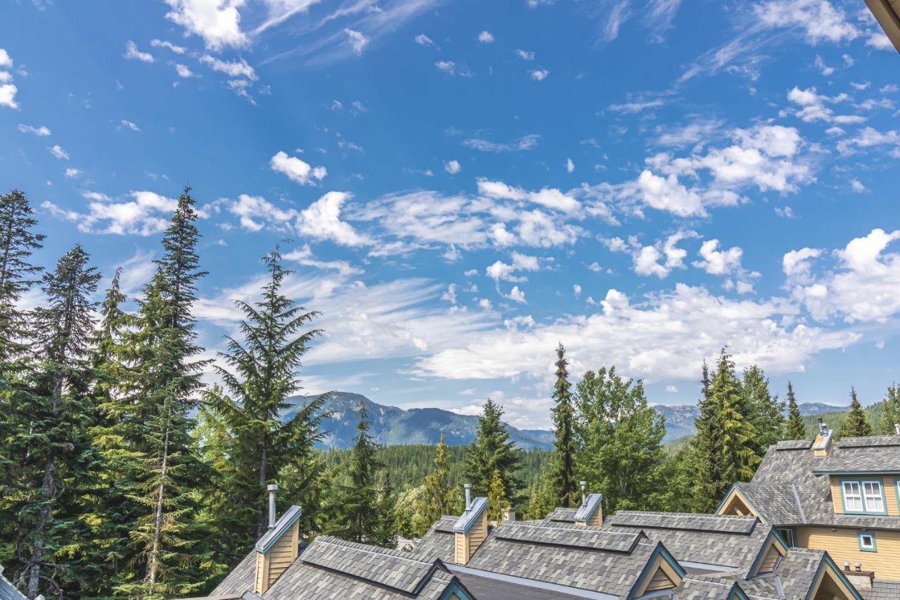 Snowbird Townhouses By Elevate Vacations Whistler Eksteriør bilde