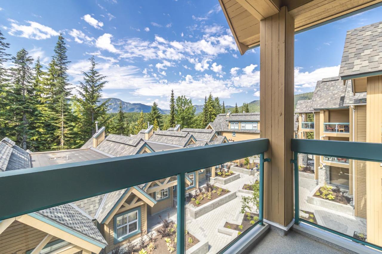 Snowbird Townhouses By Elevate Vacations Whistler Eksteriør bilde