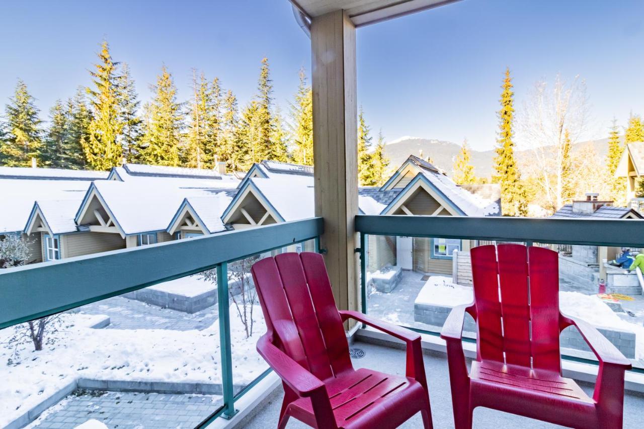 Snowbird Townhouses By Elevate Vacations Whistler Eksteriør bilde