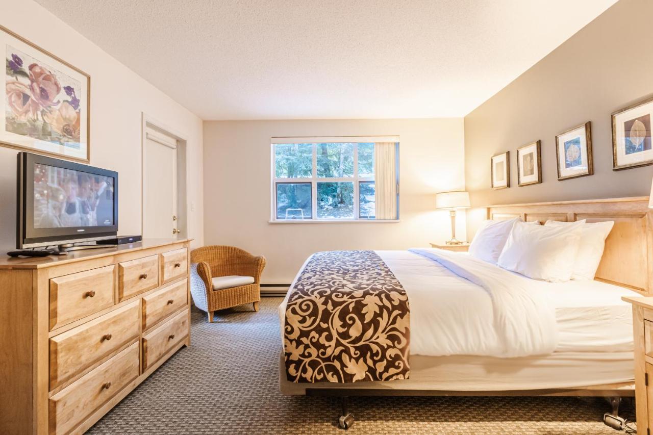 Snowbird Townhouses By Elevate Vacations Whistler Eksteriør bilde